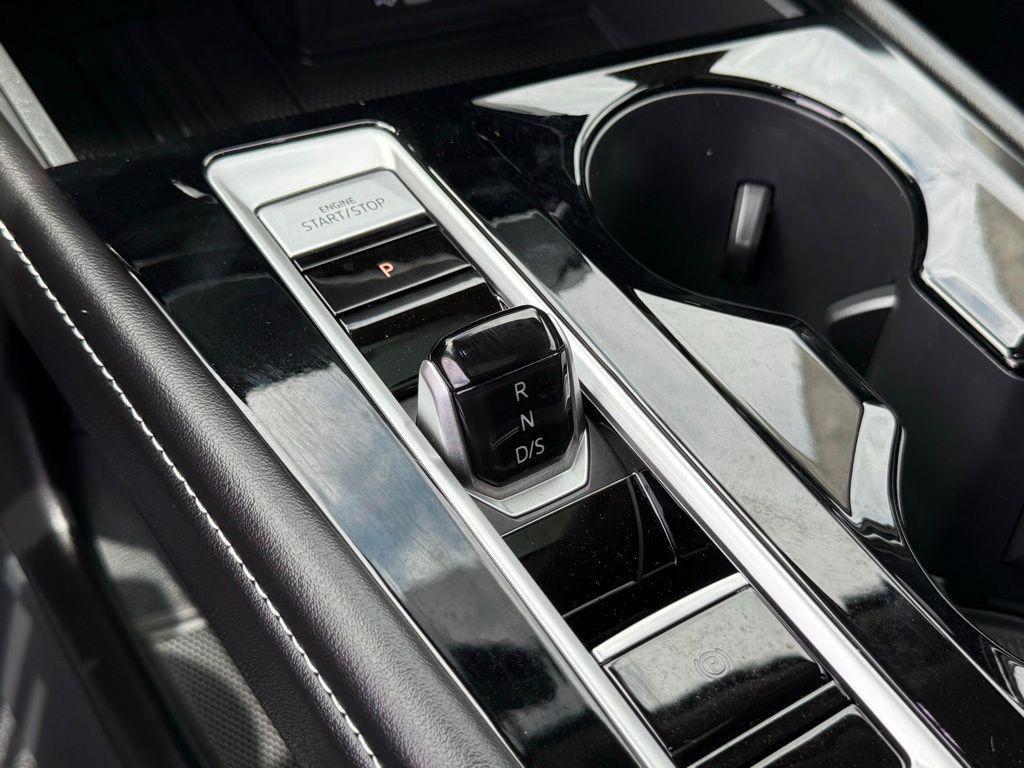 new 2026 Volkswagen Atlas car, priced at $47,932