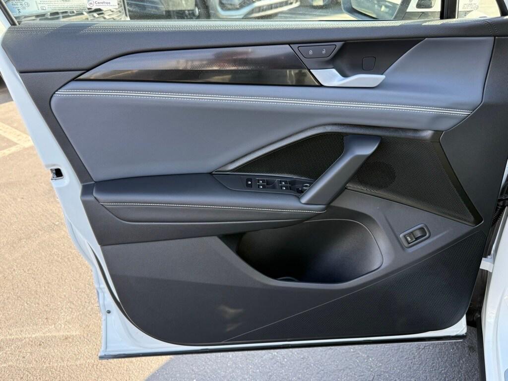 new 2026 Volkswagen Tiguan car, priced at $44,132