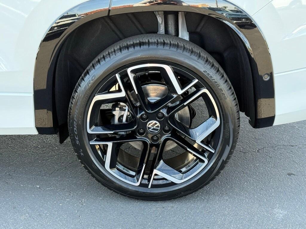 new 2026 Volkswagen Tiguan car, priced at $44,132