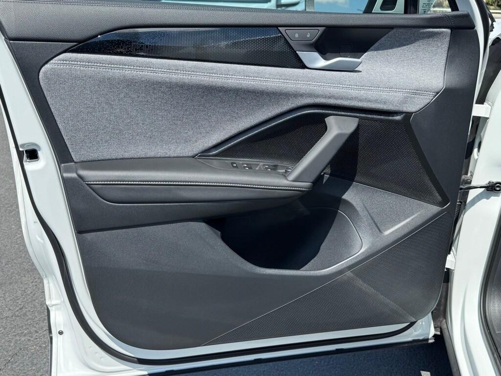 new 2025 Volkswagen Tiguan car, priced at $26,766