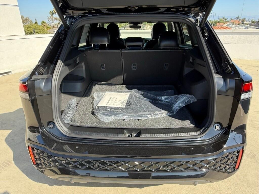 new 2026 Volkswagen Tiguan car, priced at $37,321