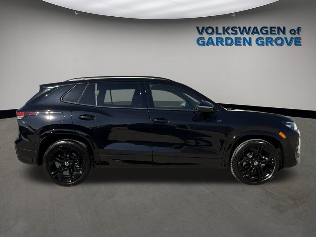 new 2026 Volkswagen Tiguan car, priced at $37,321