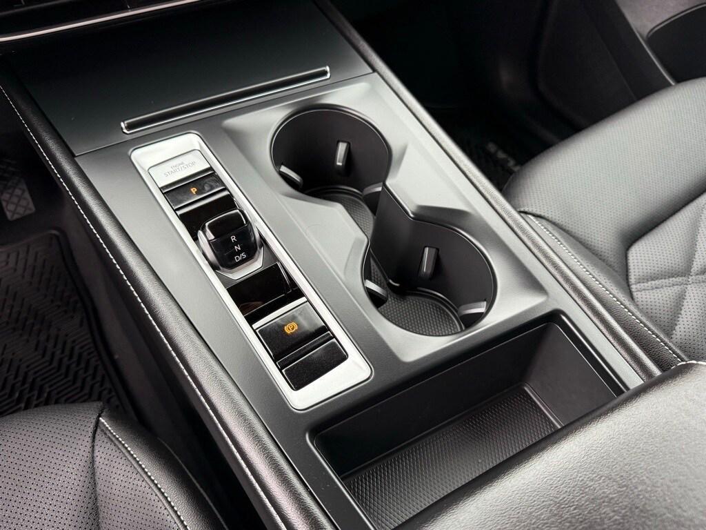 new 2026 Volkswagen Atlas car, priced at $39,127