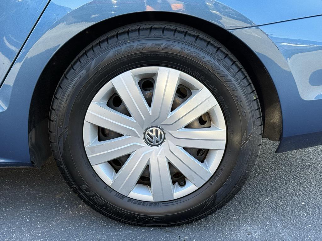 used 2016 Volkswagen Jetta car, priced at $9,995