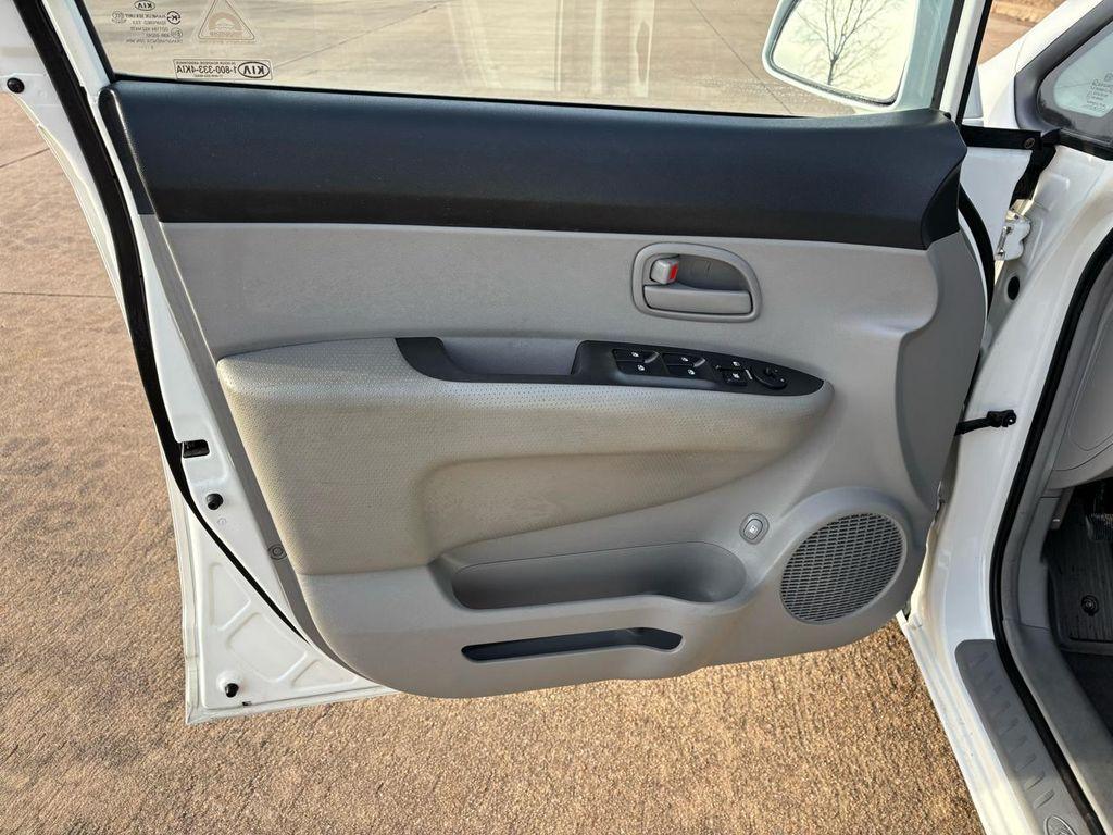 used 2007 Kia Rondo car, priced at $8,999