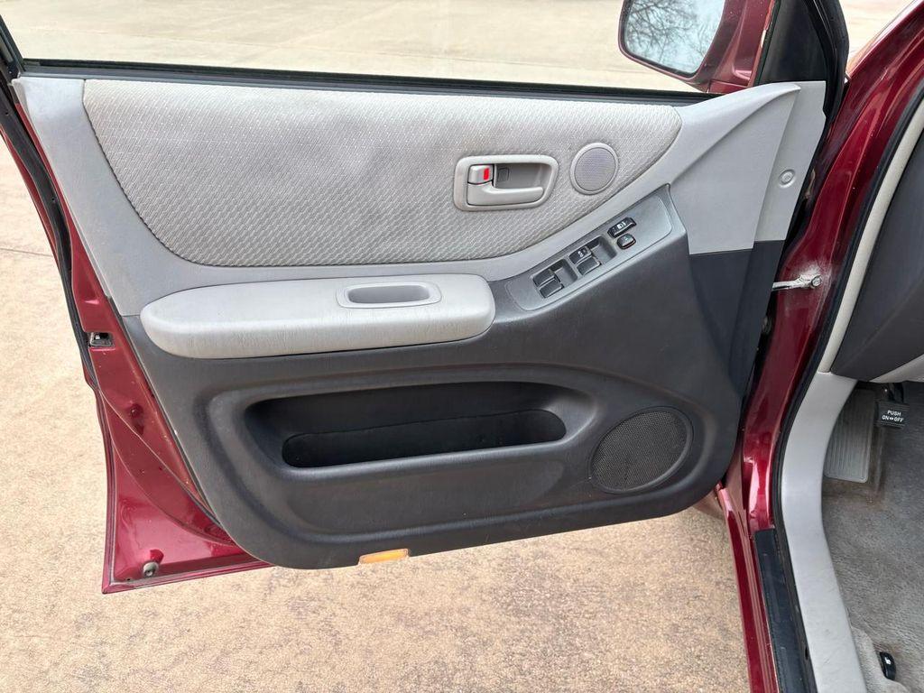 used 2006 Toyota Highlander car, priced at $7,500