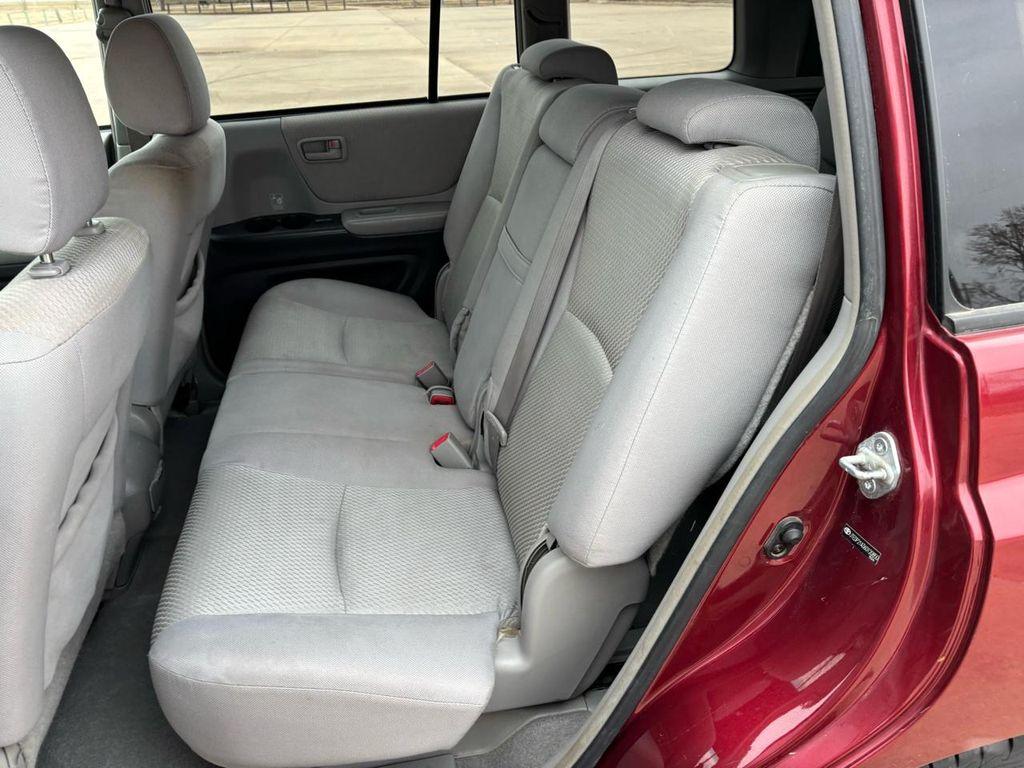 used 2006 Toyota Highlander car, priced at $7,500