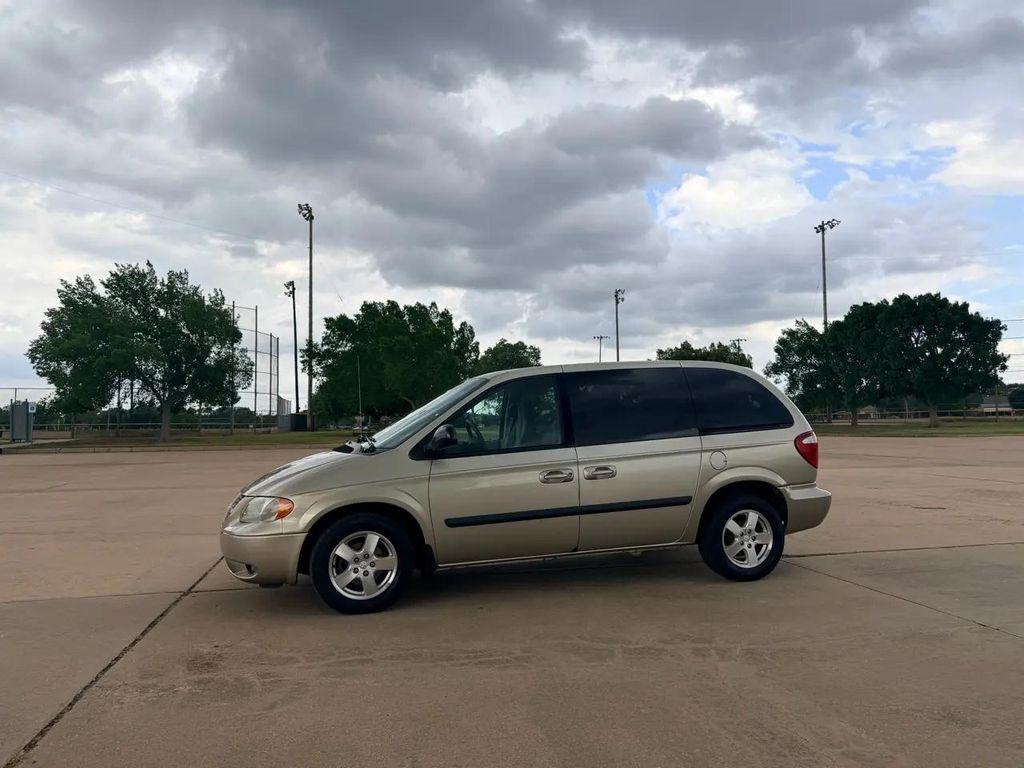 used 2005 Dodge Caravan car, priced at $9,999