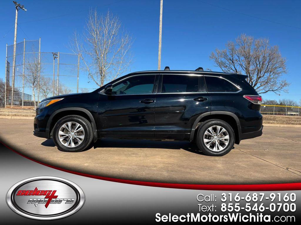 used 2015 Toyota Highlander car, priced at $22,999