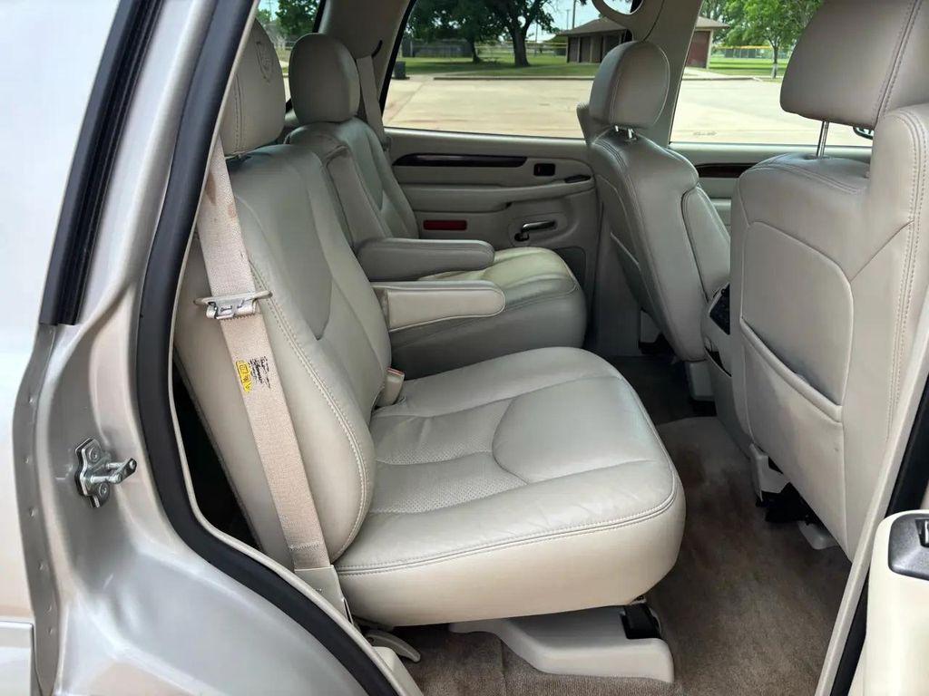used 2005 Cadillac Escalade car, priced at $14,999