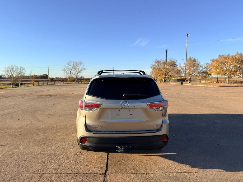 used 2014 Toyota Highlander car, priced at $21,999