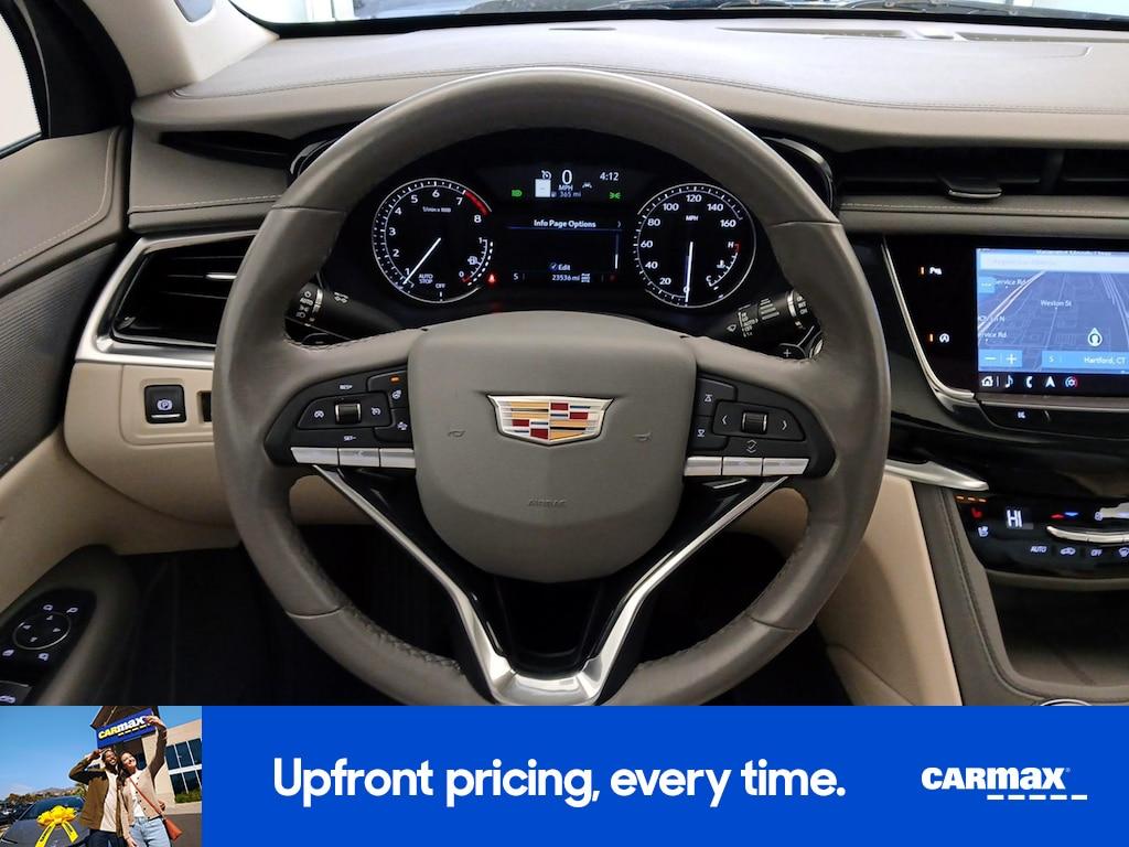 used 2025 Cadillac XT6 car, priced at $42,998