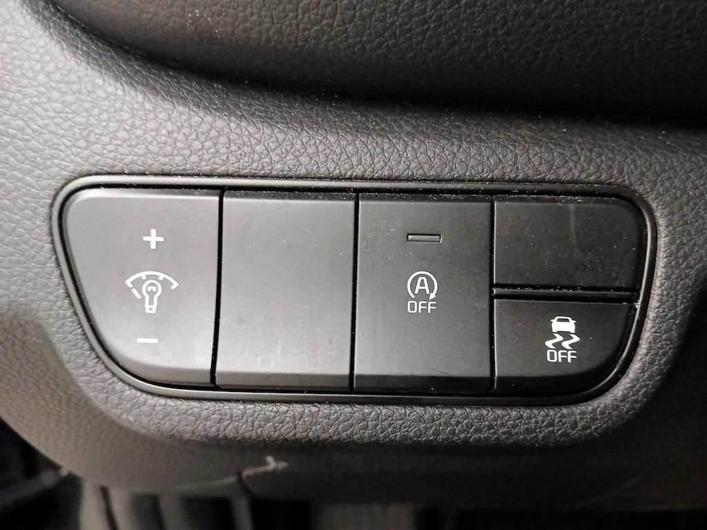 used 2025 Kia Seltos car, priced at $21,998