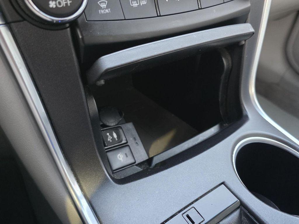 used 2017 Toyota Camry Hybrid car, priced at $16,547