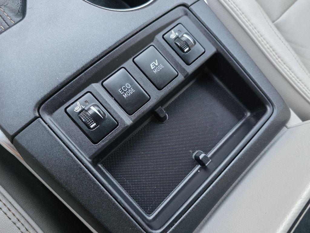 used 2017 Toyota Camry Hybrid car, priced at $16,547