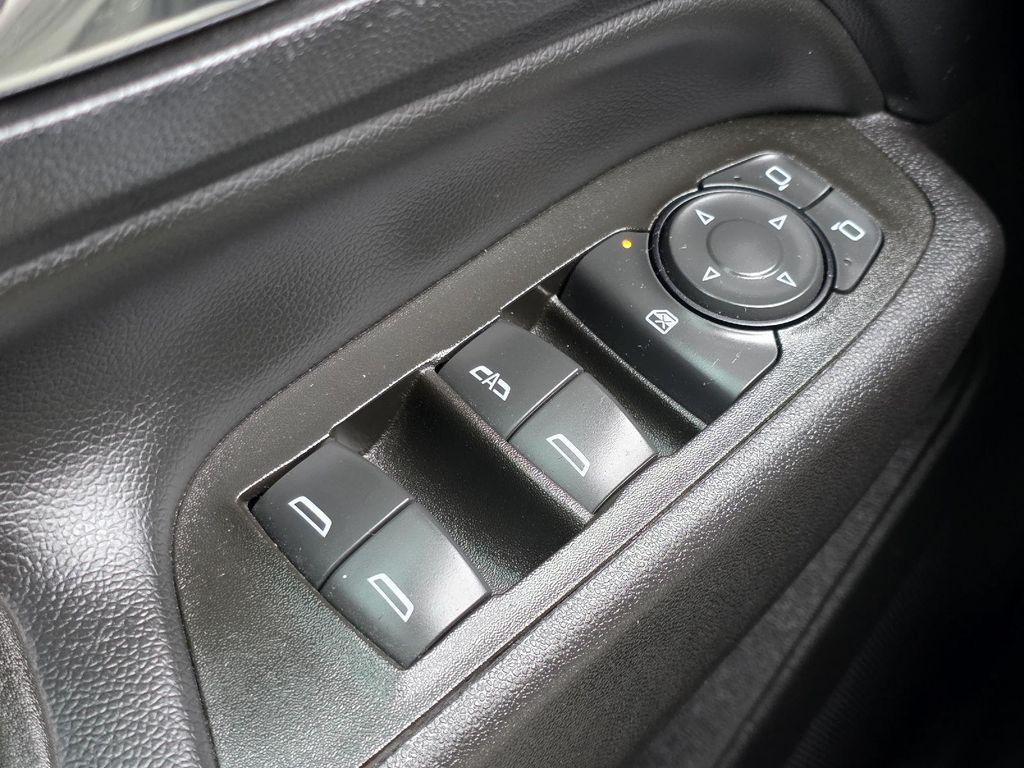 used 2021 Chevrolet Equinox car, priced at $17,921