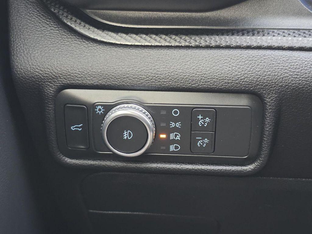 used 2021 Ford Explorer car, priced at $28,916