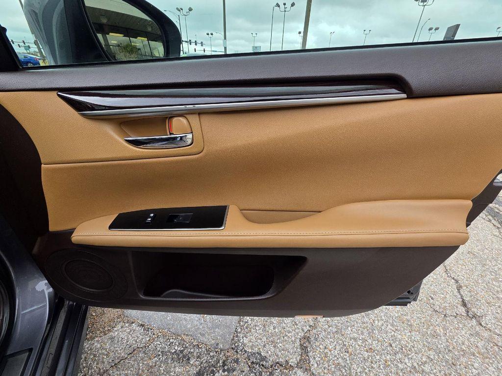 used 2018 Lexus ES 350 car, priced at $21,368