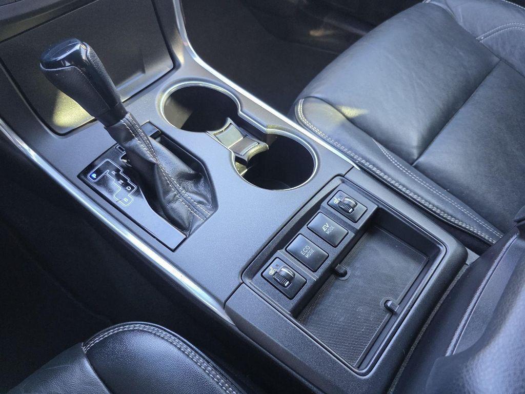 used 2015 Toyota Camry Hybrid car, priced at $18,430