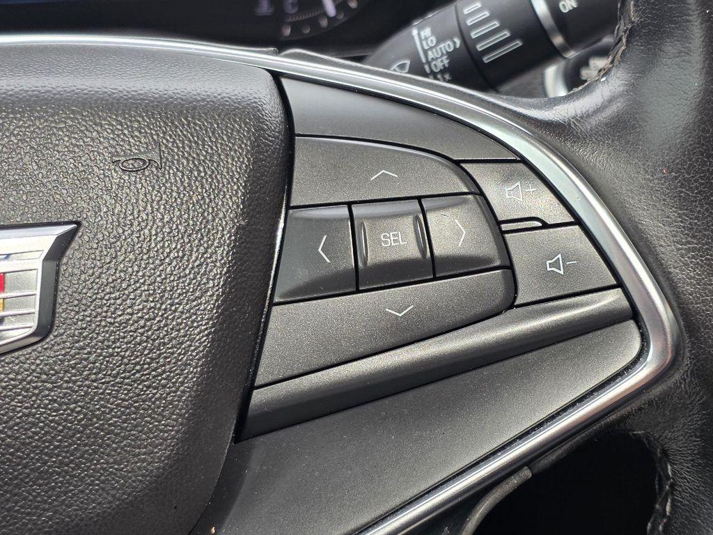 used 2019 Cadillac XT5 car, priced at $18,875