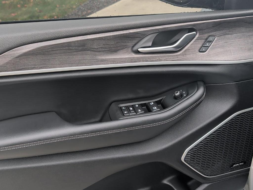 used 2021 Jeep Grand Cherokee L car, priced at $30,000