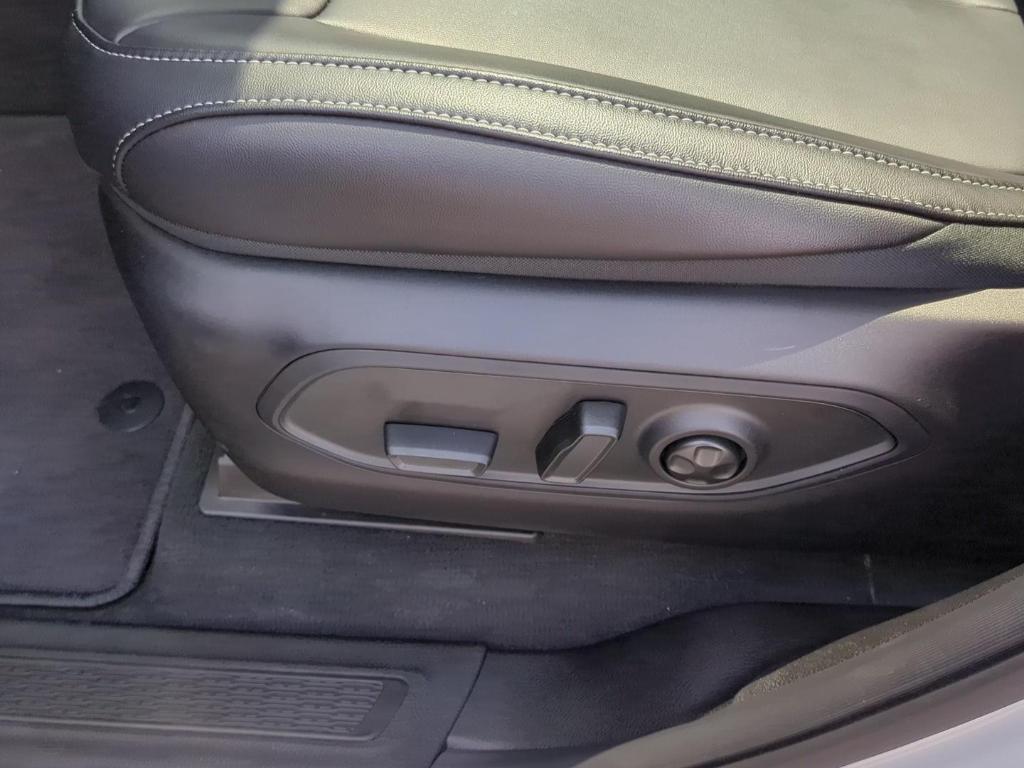 new 2026 Jeep Grand Cherokee L car, priced at $49,405