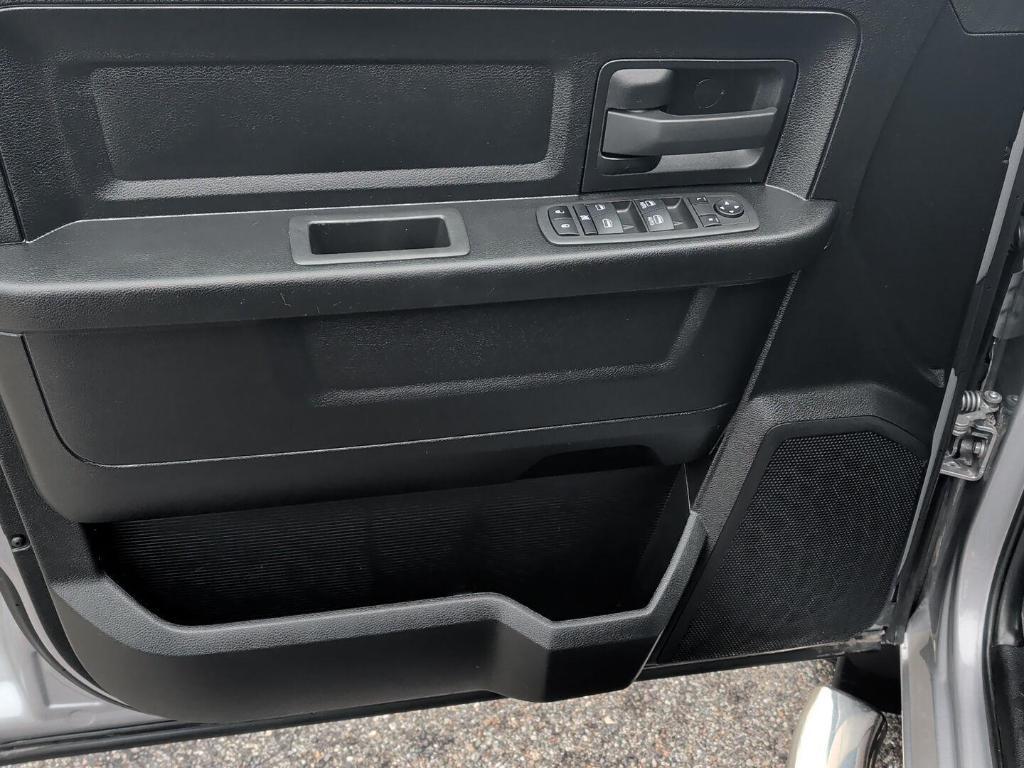 used 2022 Ram 1500 Classic car, priced at $30,000