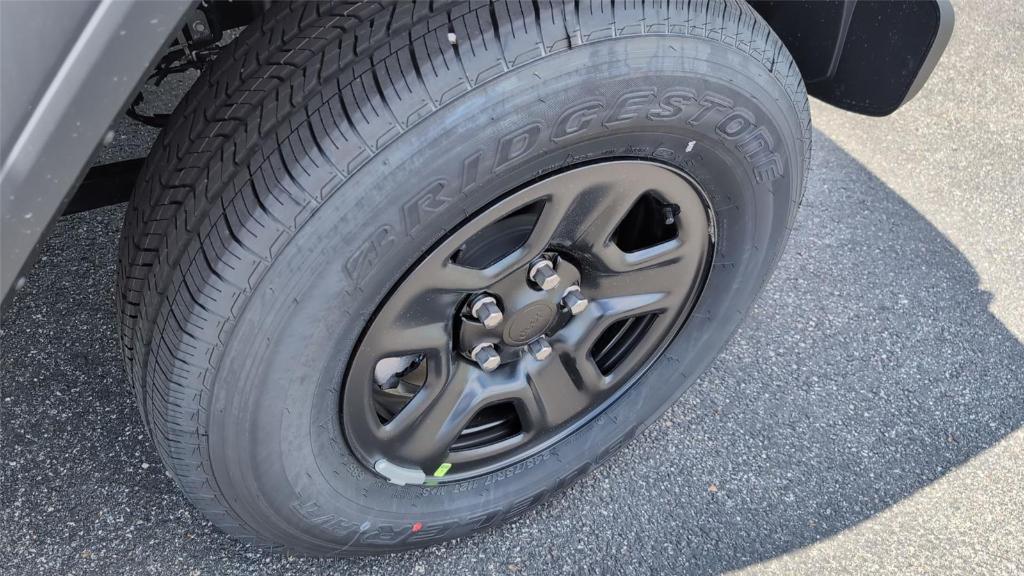 new 2025 Jeep Gladiator car, priced at $35,500