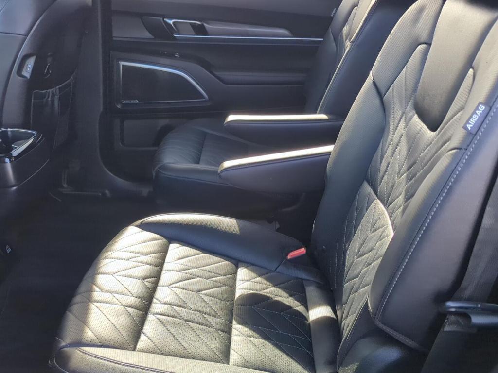 used 2024 Kia Telluride car, priced at $39,000