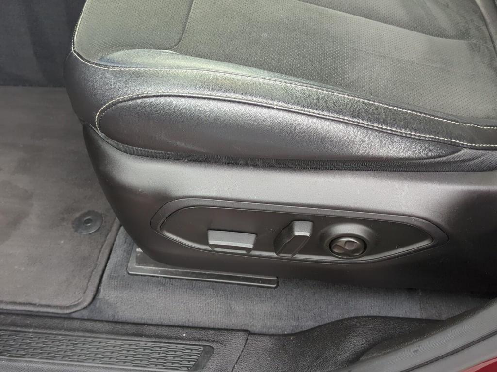 used 2023 Jeep Grand Cherokee L car, priced at $32,000