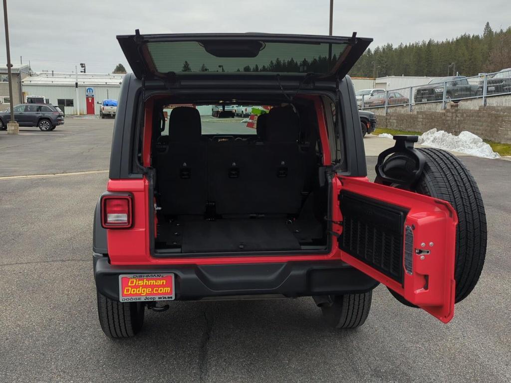 used 2020 Jeep Wrangler Unlimited car, priced at $30,000