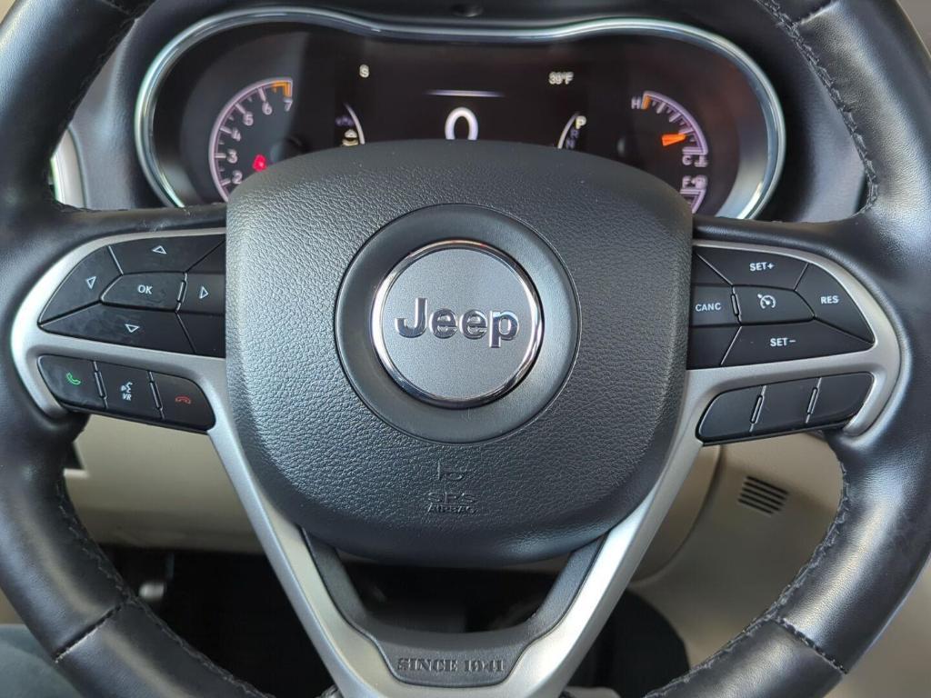 used 2021 Jeep Grand Cherokee car, priced at $32,000