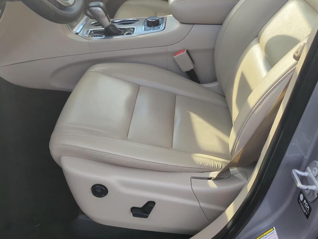 used 2021 Jeep Grand Cherokee car, priced at $32,000