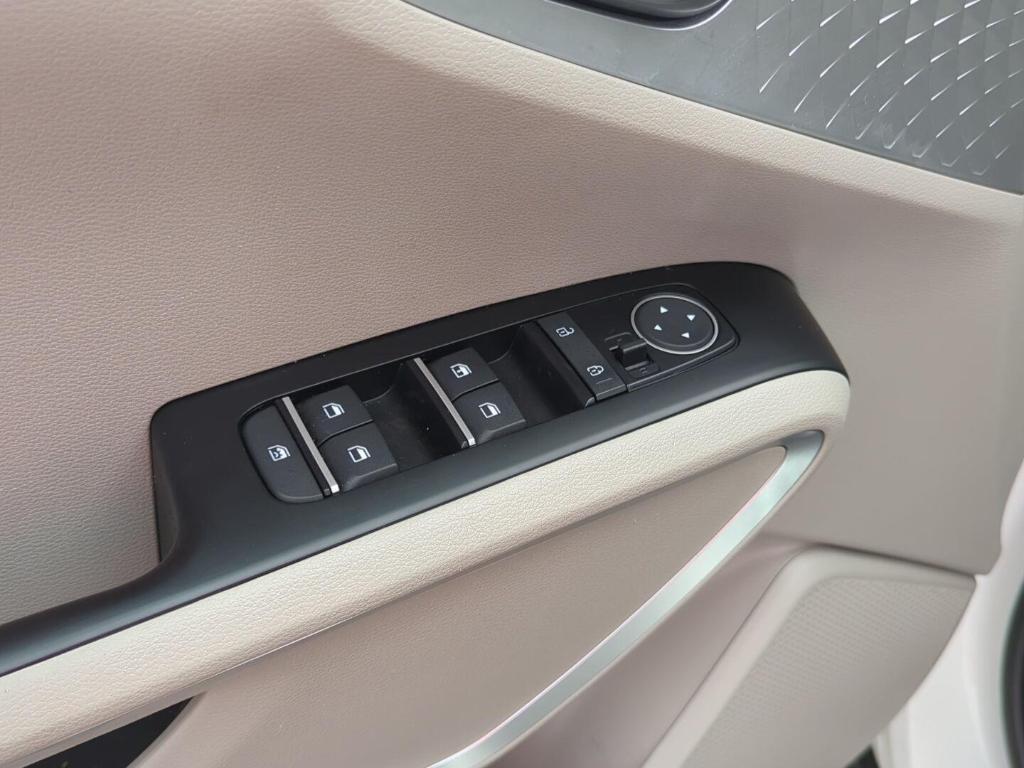 used 2024 Kia Soul car, priced at $20,000