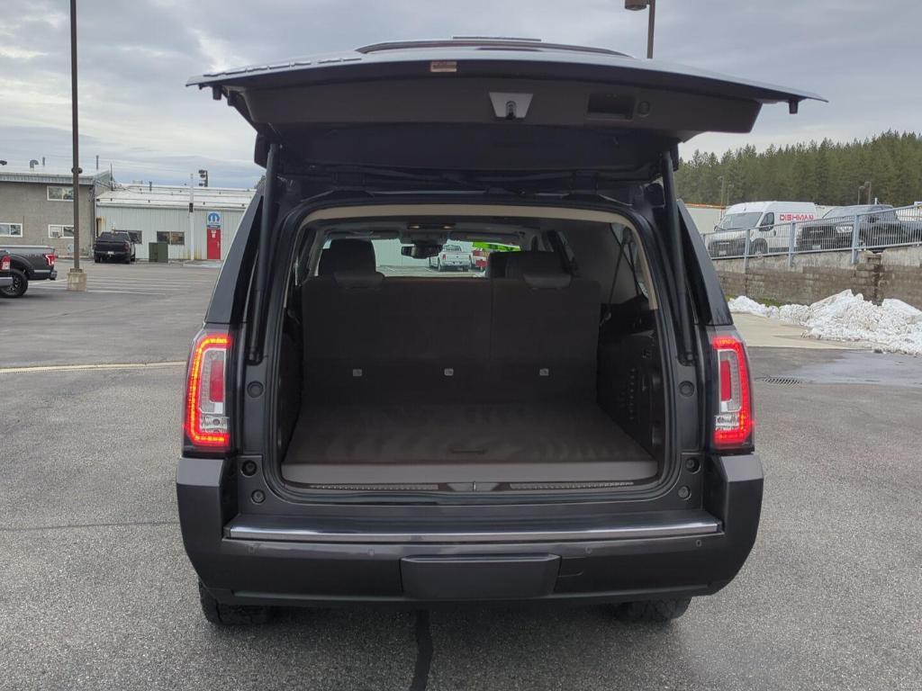 used 2018 GMC Yukon XL car, priced at $28,000
