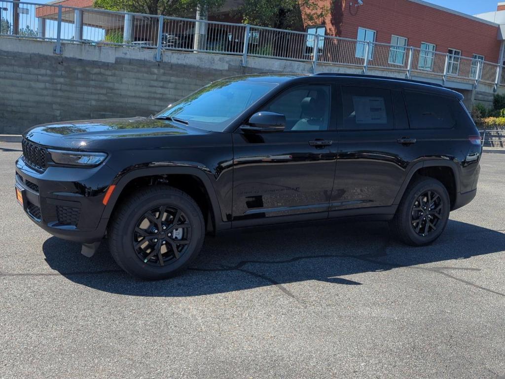 new 2025 Jeep Grand Cherokee L car, priced at $40,430