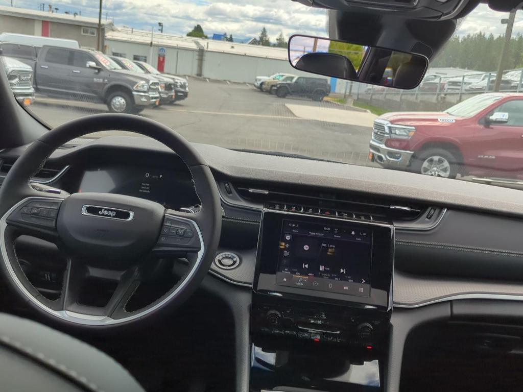 new 2025 Jeep Grand Cherokee L car, priced at $40,680