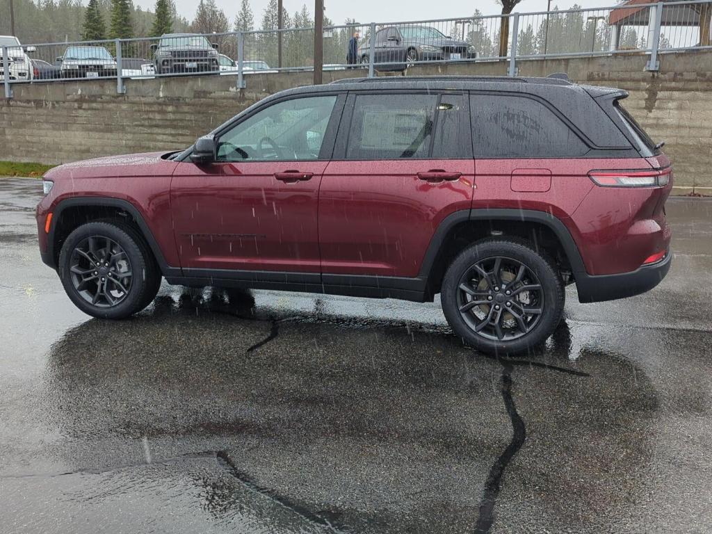 new 2025 Jeep Grand Cherokee car, priced at $50,980