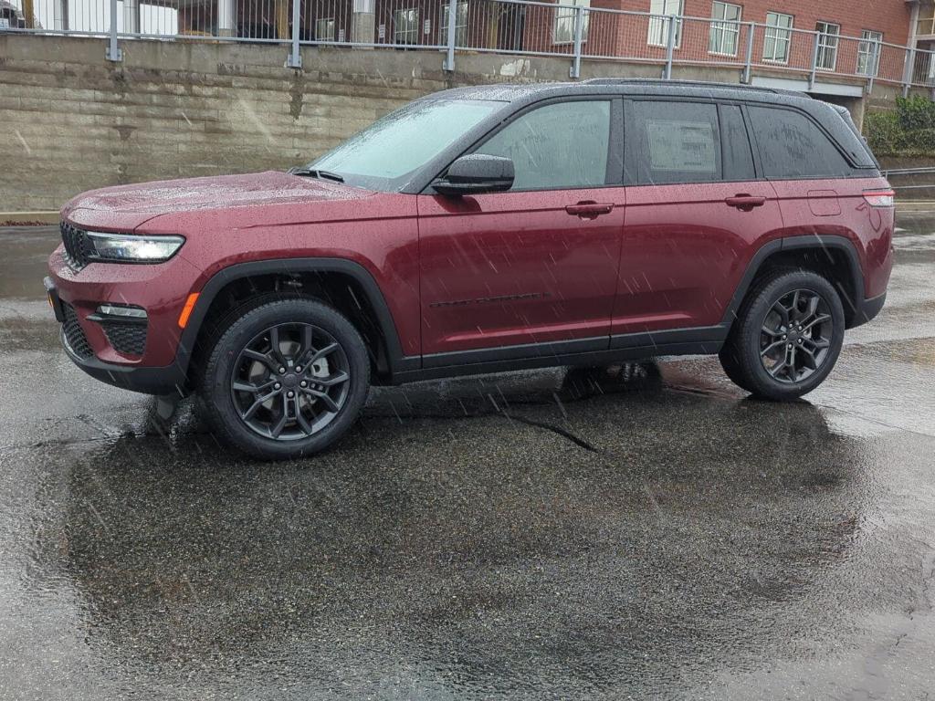 new 2025 Jeep Grand Cherokee car, priced at $50,980