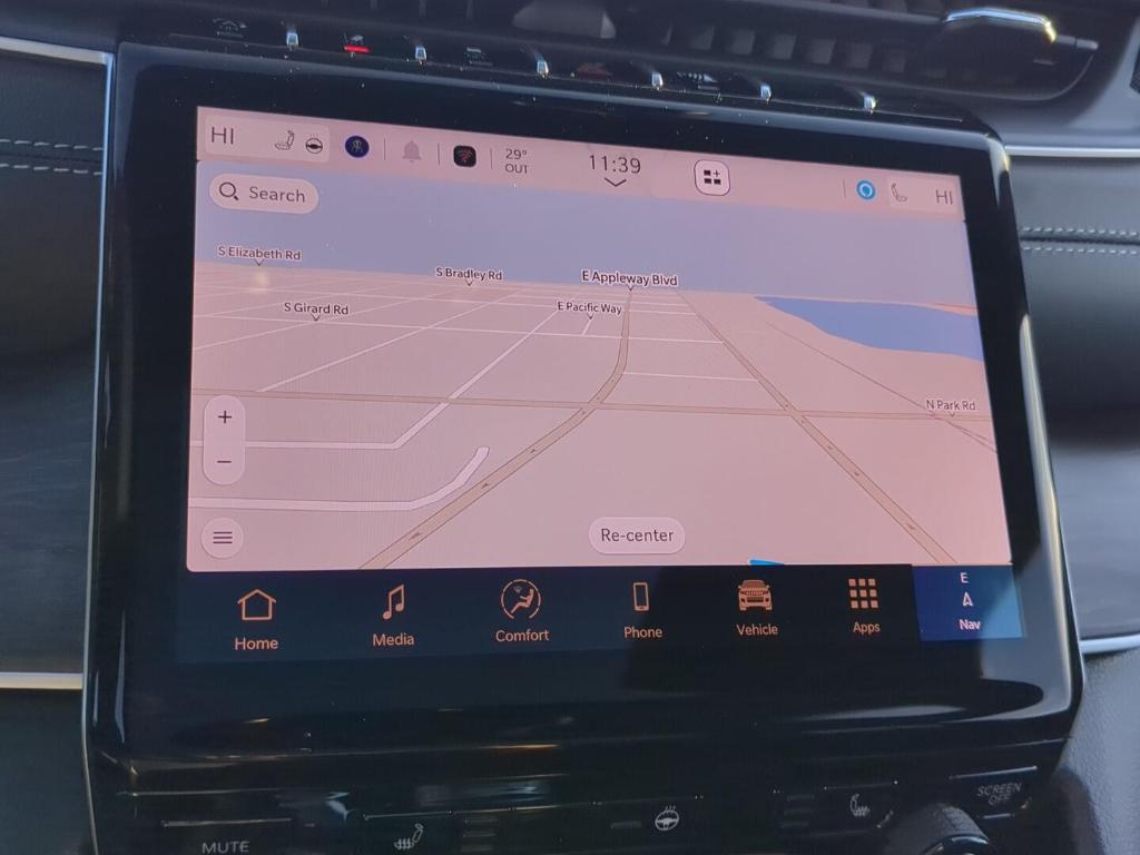 new 2025 Jeep Grand Cherokee car, priced at $49,980