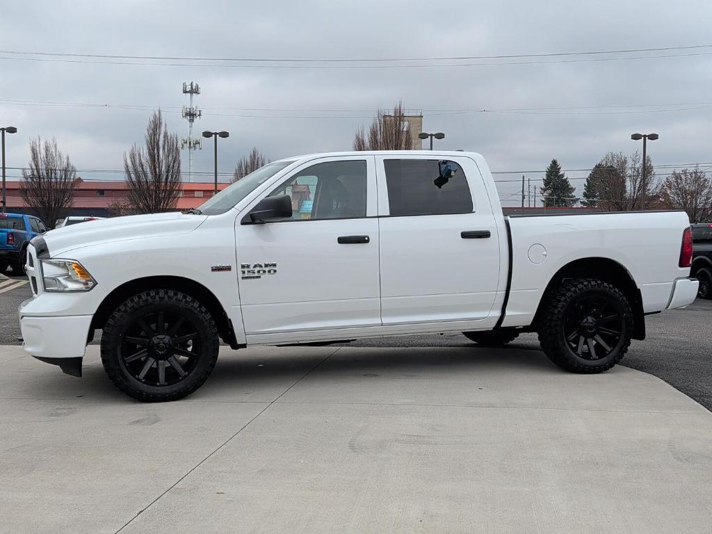 used 2022 Ram 1500 Classic car, priced at $32,000
