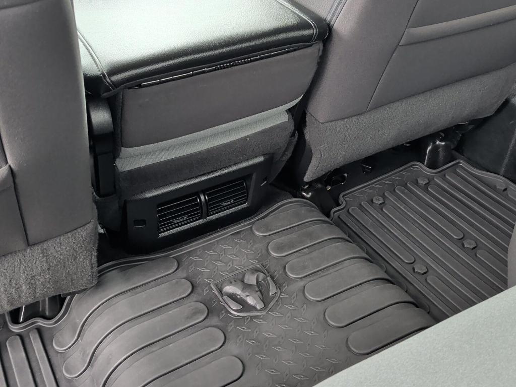 used 2022 Ram 1500 Classic car, priced at $32,000