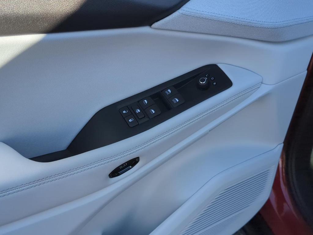 new 2026 Jeep Cherokee car, priced at $37,290
