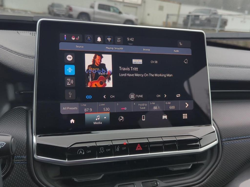 new 2026 Jeep Compass car, priced at $30,985