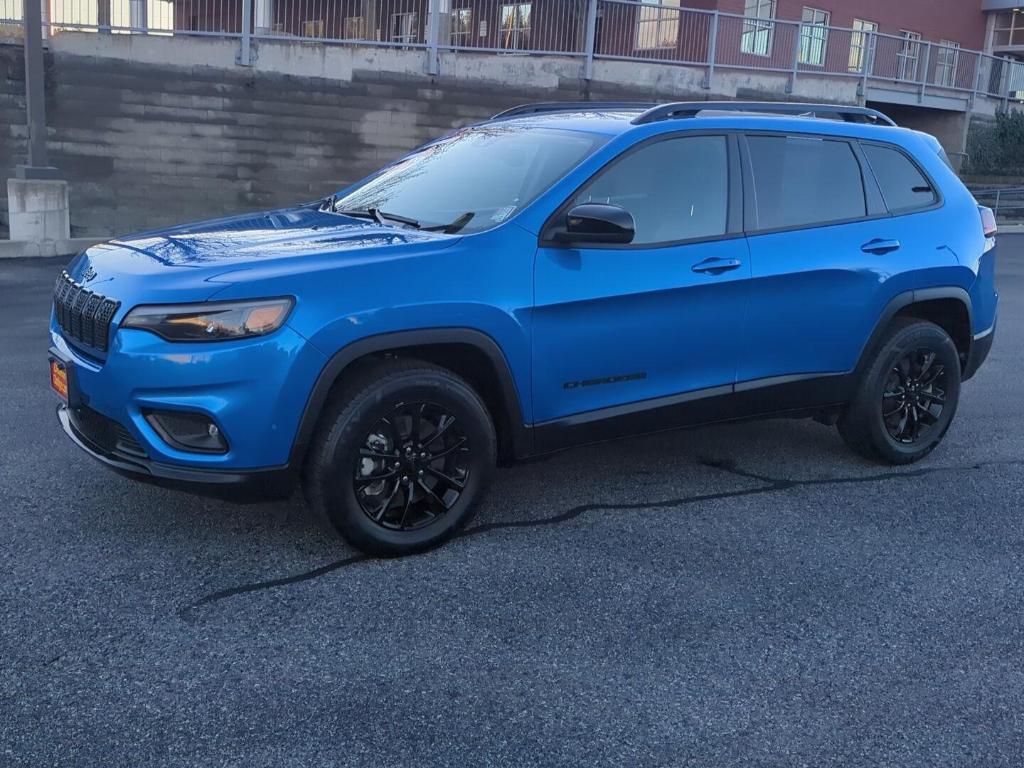 used 2023 Jeep Cherokee car, priced at $28,000