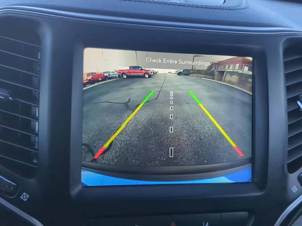 used 2023 Jeep Cherokee car, priced at $28,000