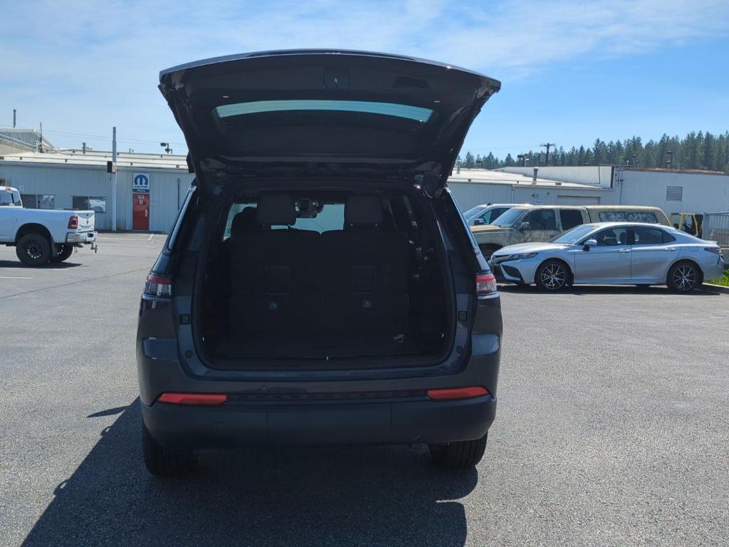 new 2025 Jeep Grand Cherokee L car, priced at $42,430