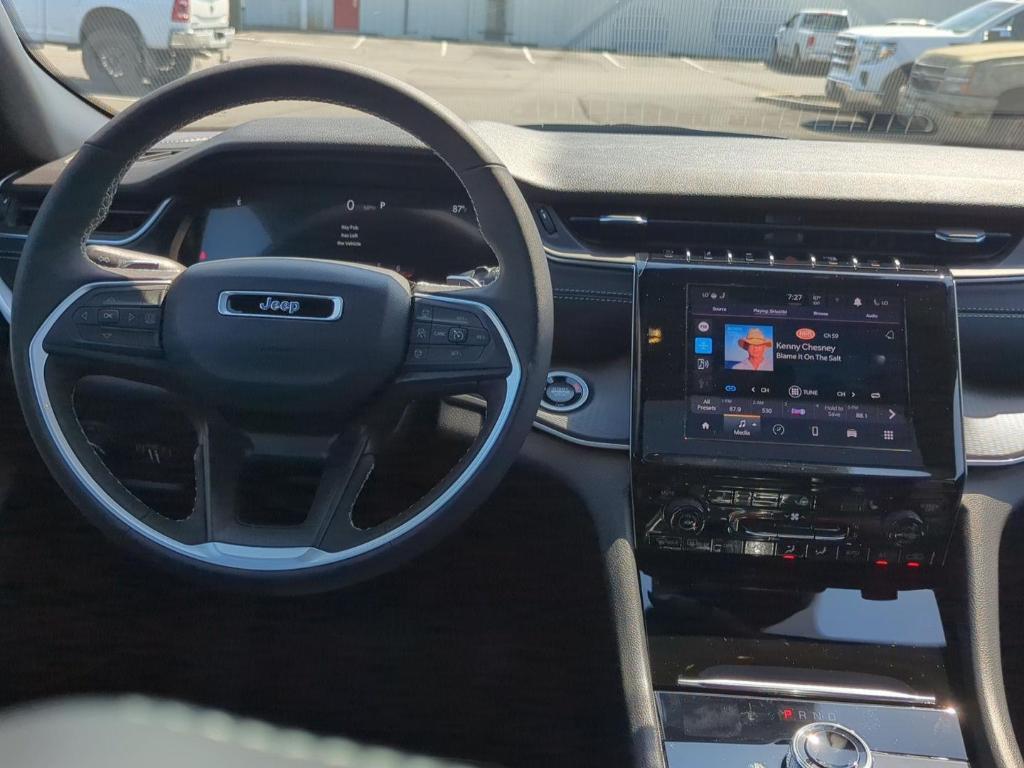 new 2025 Jeep Grand Cherokee L car, priced at $42,430