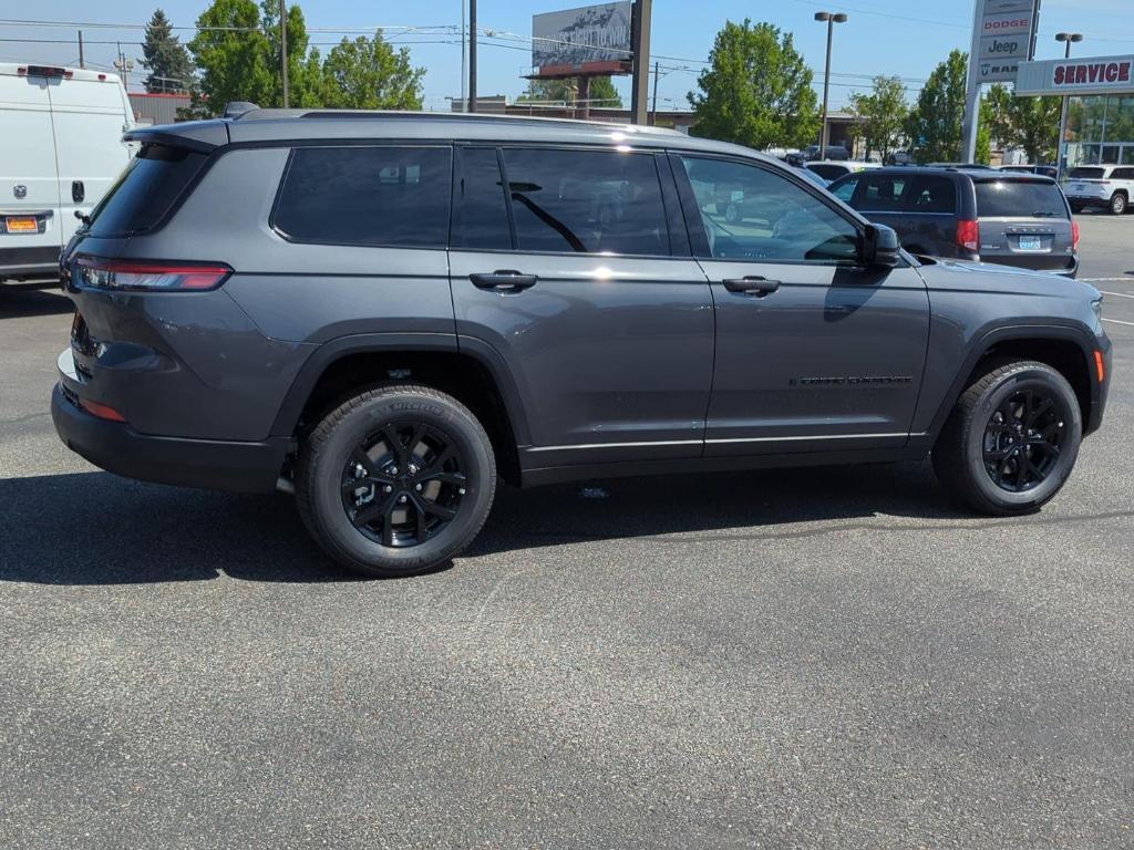 new 2025 Jeep Grand Cherokee L car, priced at $42,430