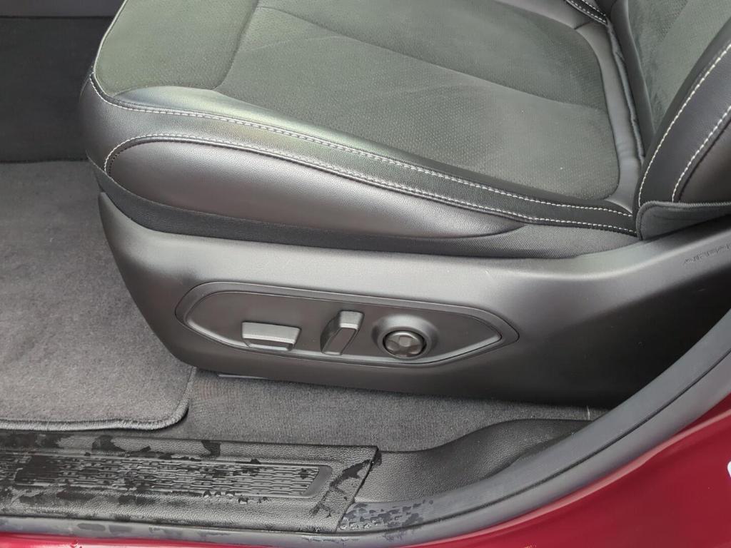 new 2026 Jeep Grand Cherokee car, priced at $42,930